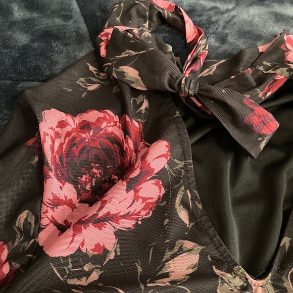 Floral print long sleeved mini dress - Picture 3 of 4